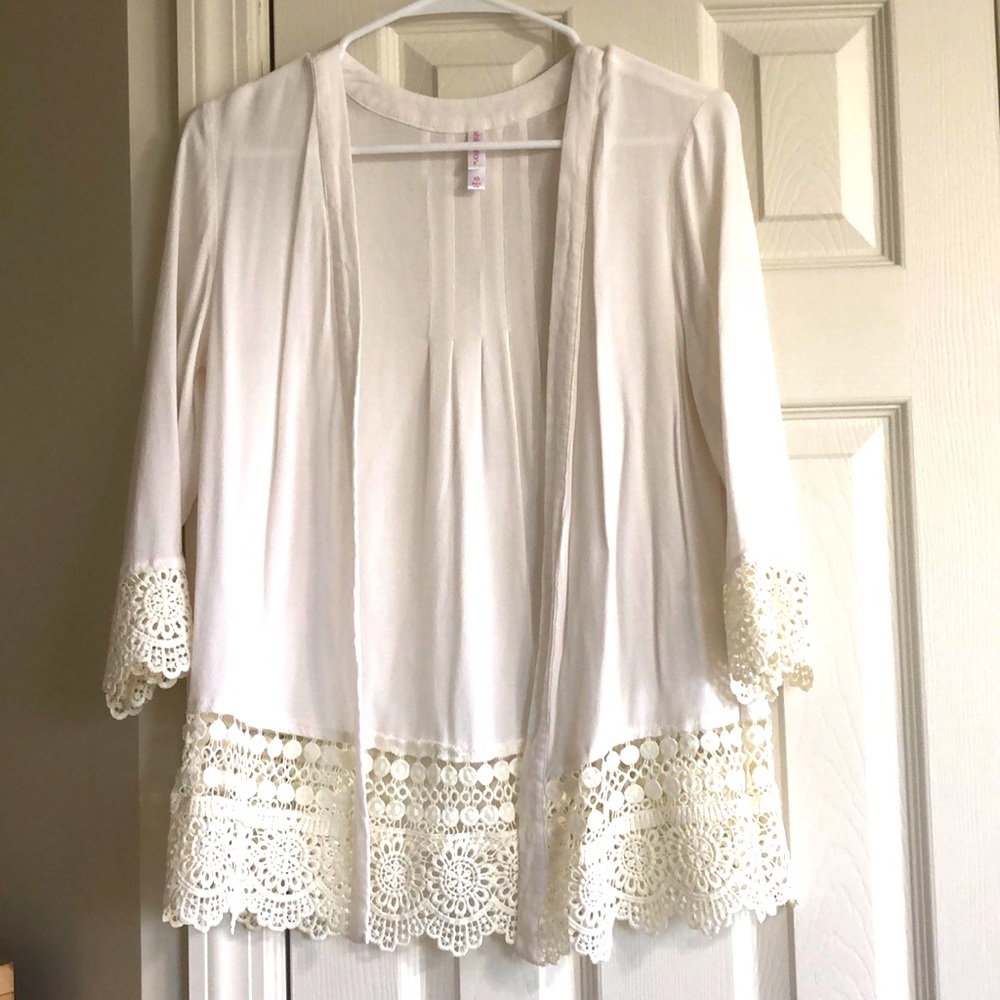 Cardigan lace